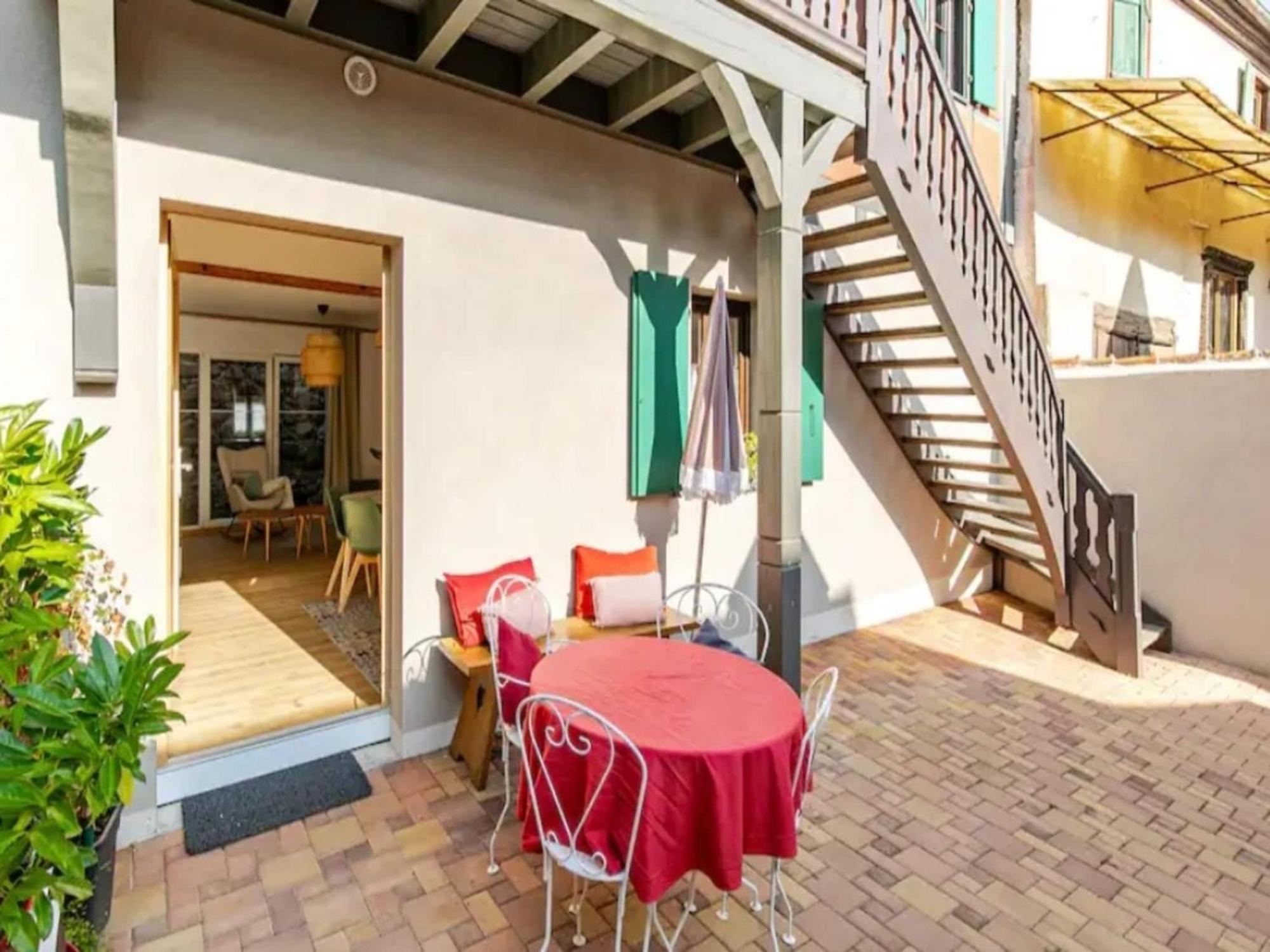 Charming Gite In Dambach La Ville With Terrace Екстериор снимка
